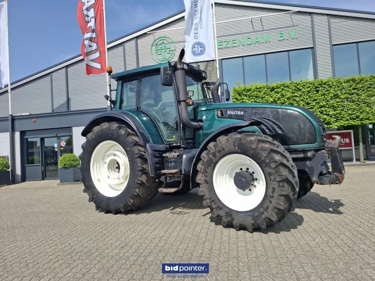 Traktor van het type Valtra T202, Gebrauchtmaschine in Deurne (Foto 2)