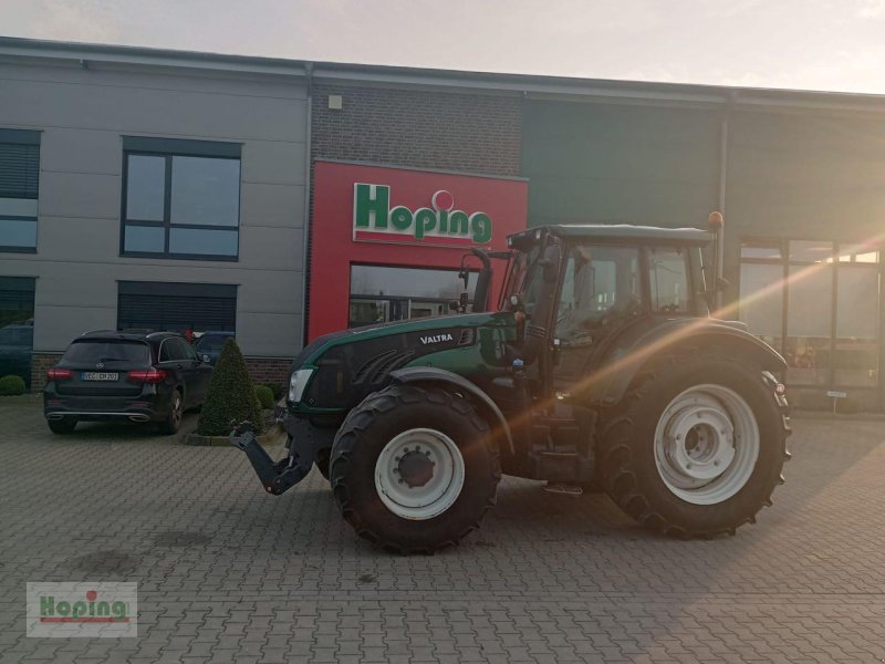 Traktor of the type Valtra T203 D, Gebrauchtmaschine in Bakum (Picture 1)