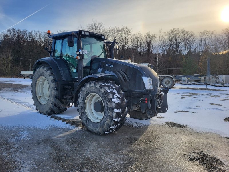 Traktor typu Valtra T213 V VERSU, Gebrauchtmaschine w Langenaltheim (Zdjęcie 1)