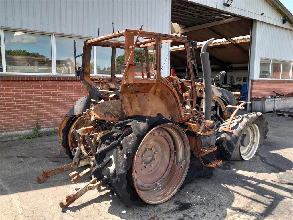 Traktor типа Valtra T213, Gebrauchtmaschine в Hemmet (Фотография 2)