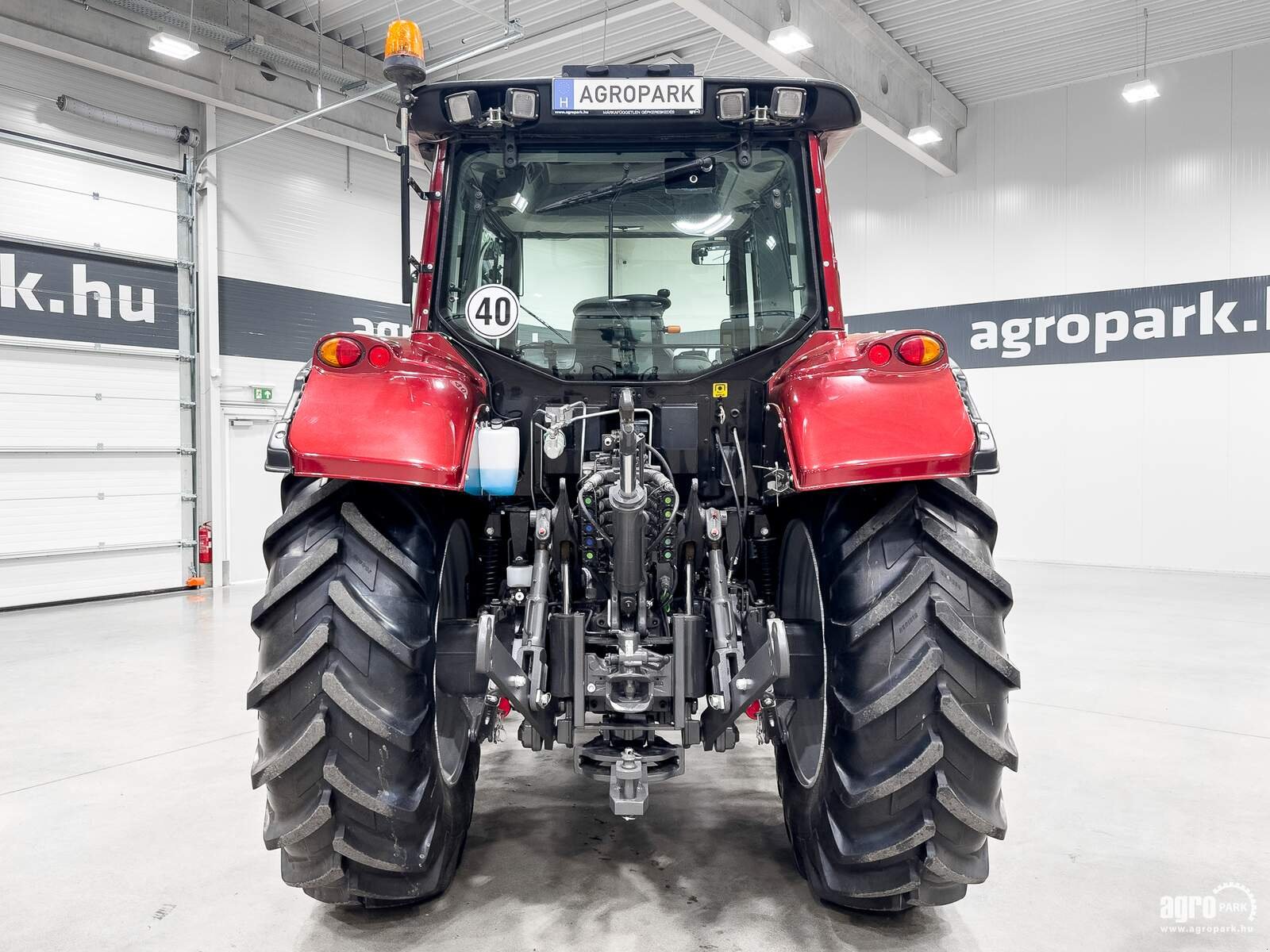 Traktor of the type Valtra T213, Gebrauchtmaschine in Csengele (Picture 5)