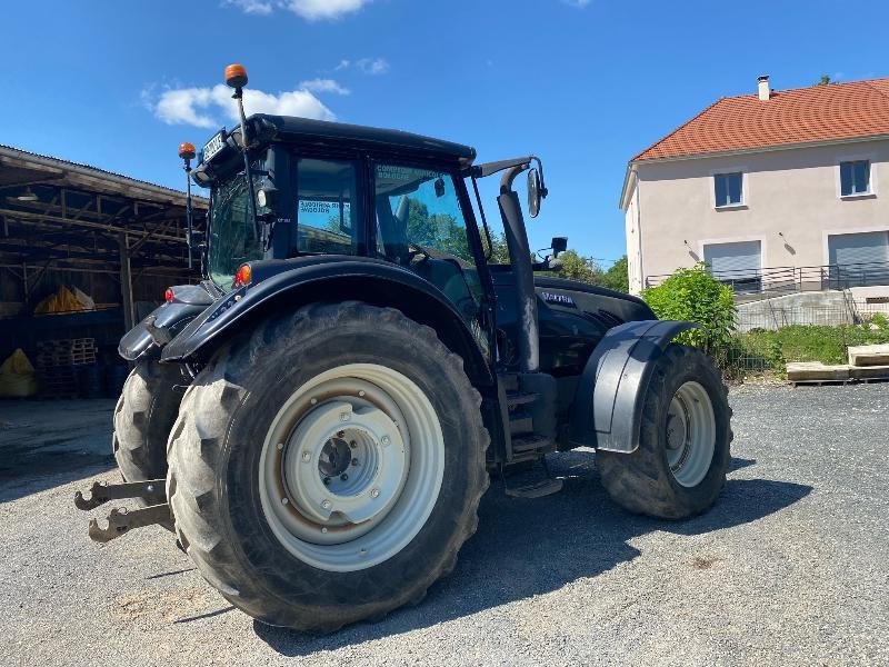 Traktor van het type Valtra T213, Gebrauchtmaschine in FRONCLES (Foto 4)