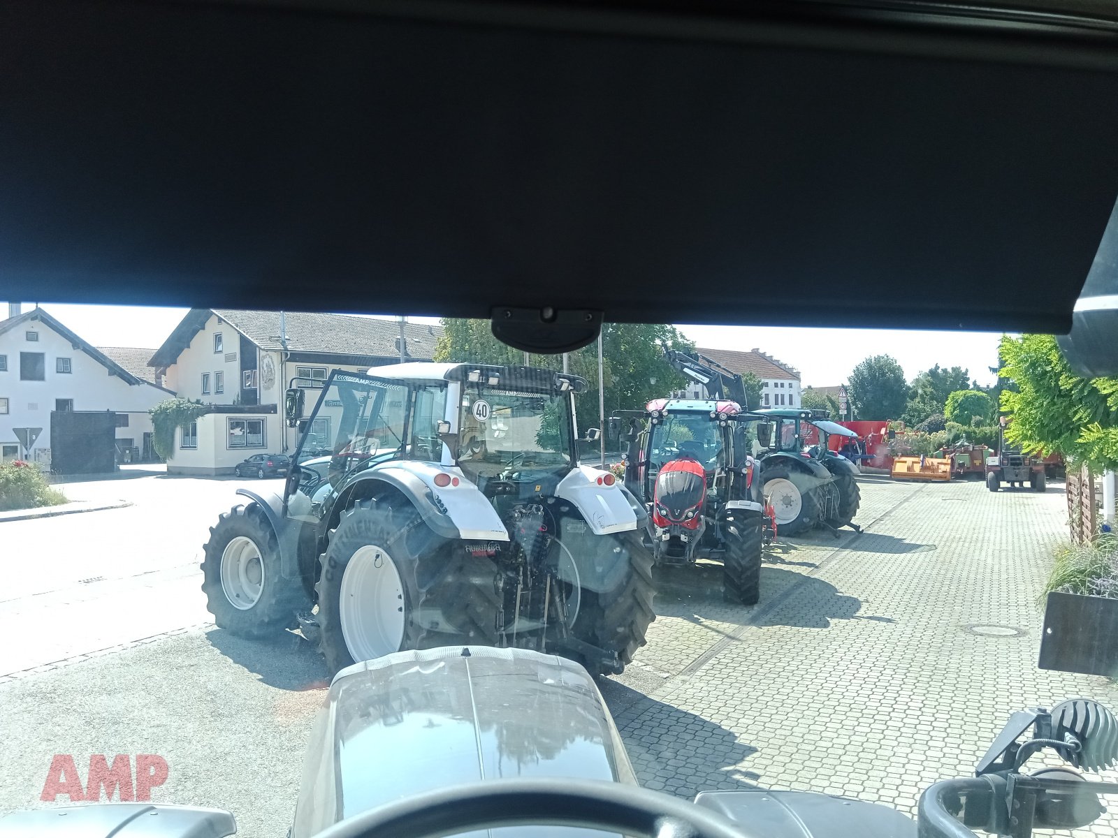 Traktor of the type Valtra T214 D, Gebrauchtmaschine in Teising (Picture 15)