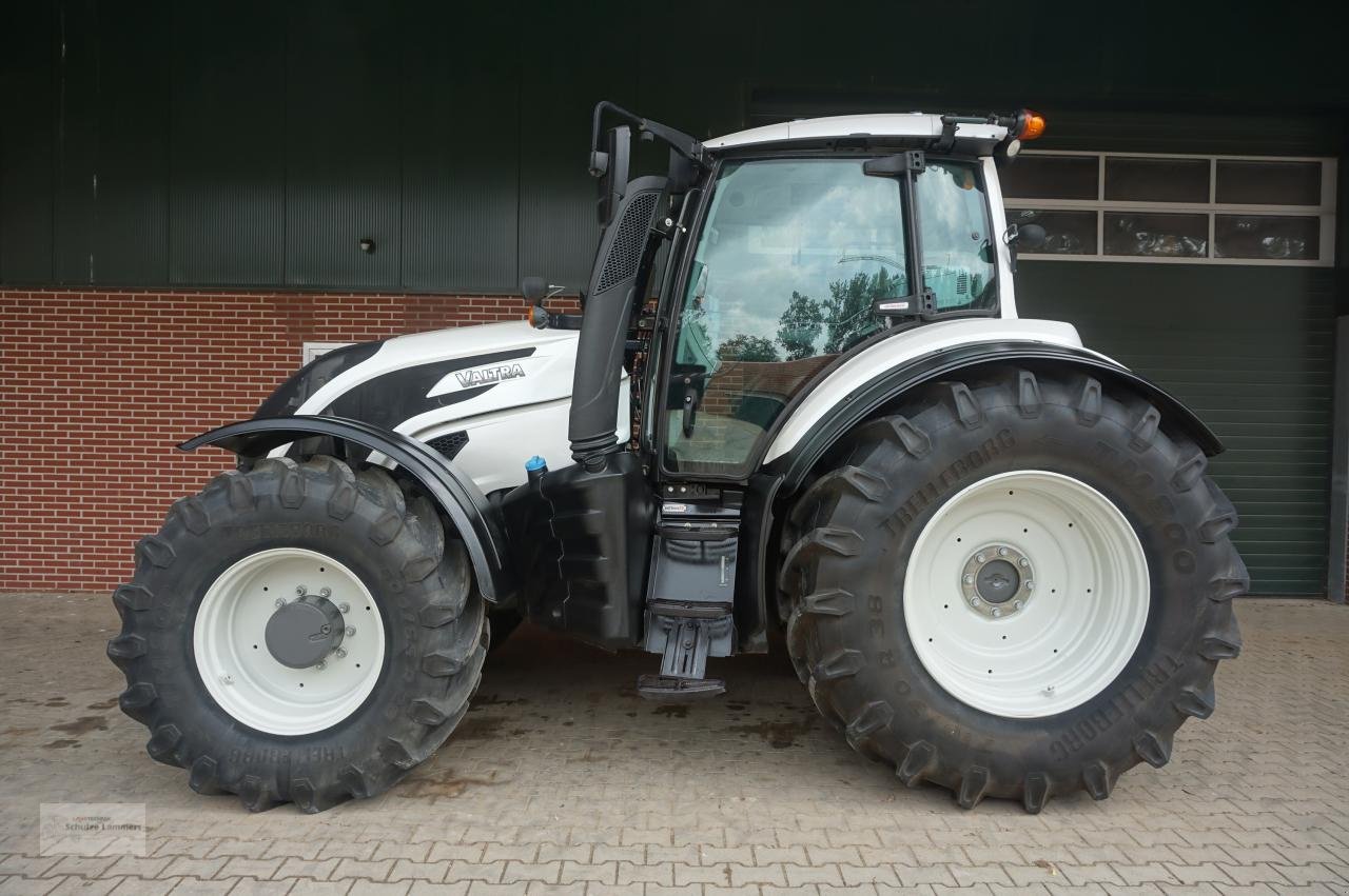 Traktor des Typs Valtra T214 Direct FZW, Gebrauchtmaschine in Borken (Bild 4)