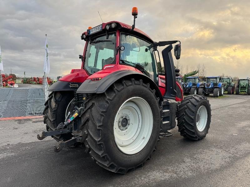 Traktor типа Valtra T214 DIRECT, Gebrauchtmaschine в Wargnies Le Grand (Фотография 4)