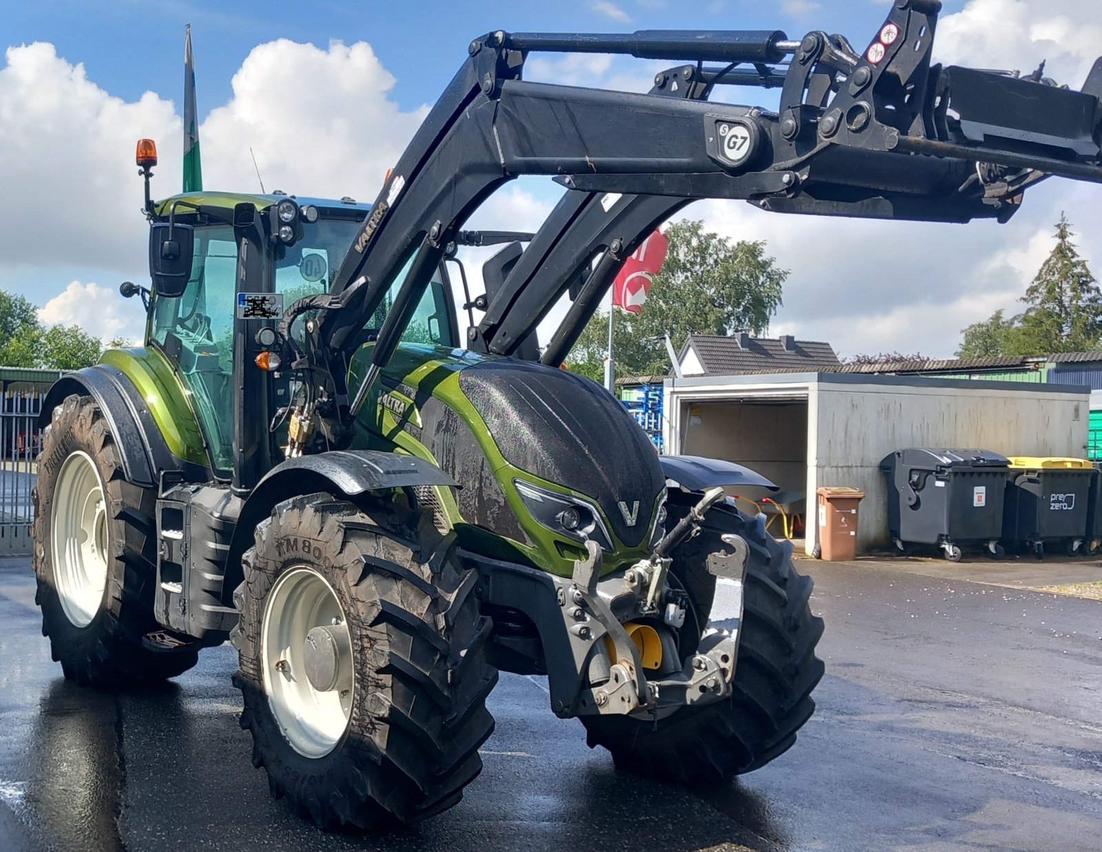 Traktor tip Valtra T214 ecoActive, Gebrauchtmaschine in Eckernförde (Poză 1)