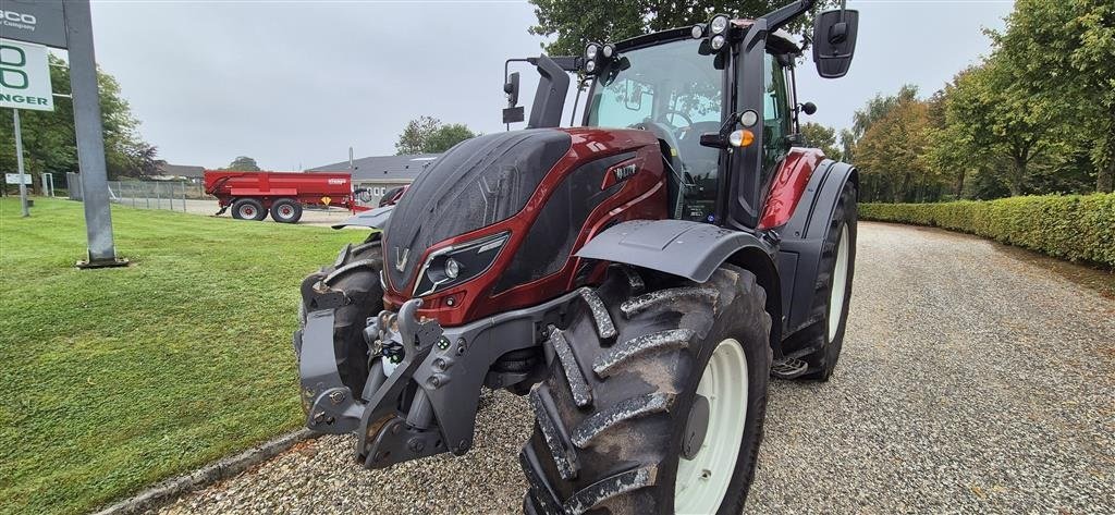 Traktor του τύπου Valtra T214 Versu, Gebrauchtmaschine σε Ringkøbing (Φωτογραφία 2)