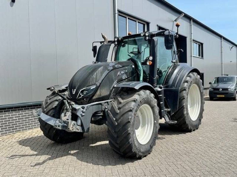 Traktor van het type Valtra T214 Versu, Gebrauchtmaschine in Marknesse (Foto 2)