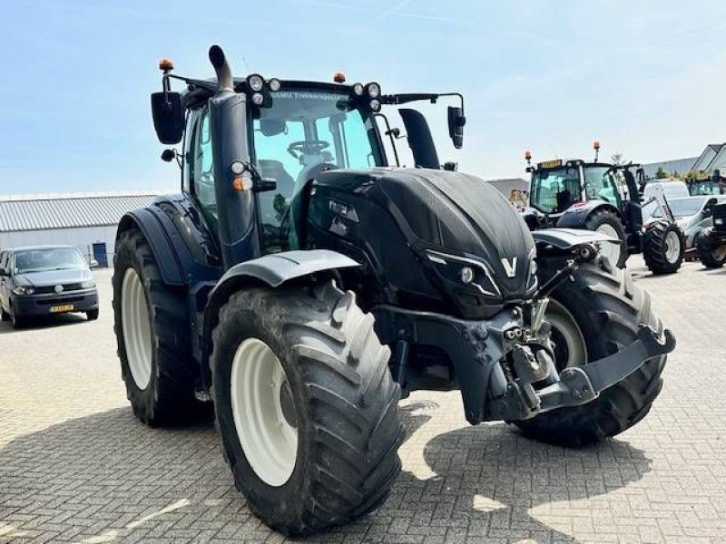 Traktor of the type Valtra T214 Versu, Gebrauchtmaschine in Marknesse (Picture 8)