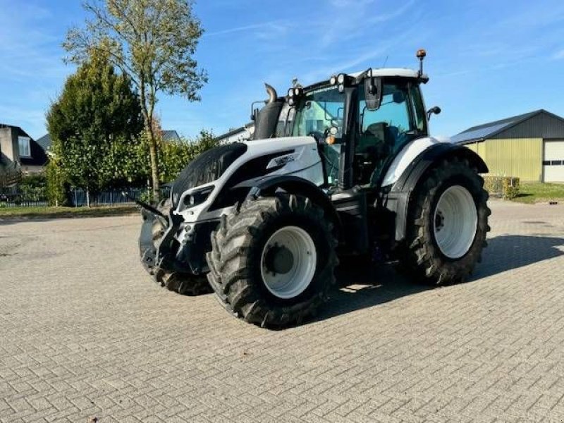 Traktor типа Valtra T214 Versu, Gebrauchtmaschine в Marknesse (Фотография 1)