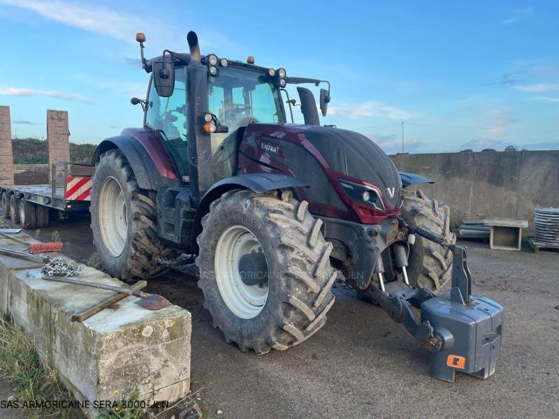 Traktor del tipo Valtra T214, Gebrauchtmaschine en LANDIVISIAU (Imagen 1)