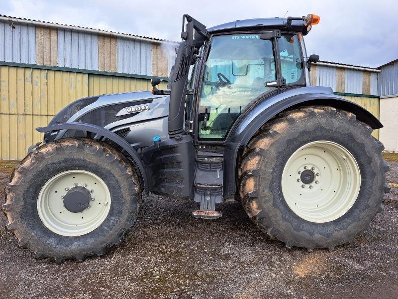 Traktor del tipo Valtra T214, Gebrauchtmaschine In VERDUN (Immagine 1)