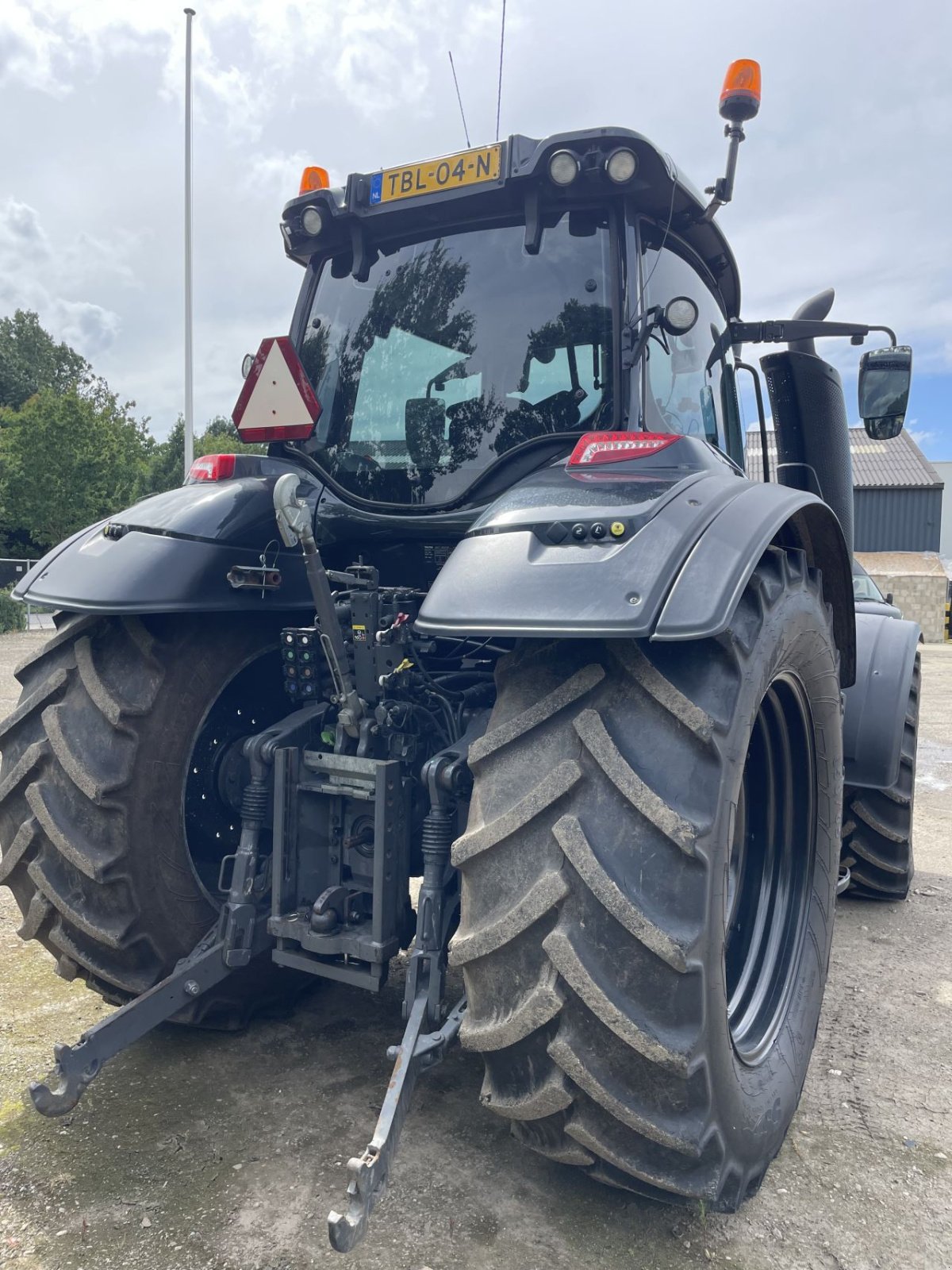 Traktor типа Valtra T214, Gebrauchtmaschine в Gronsveld (Фотография 3)