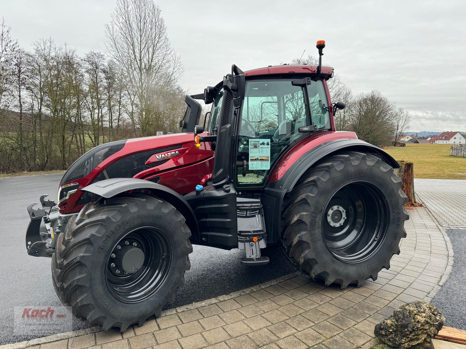 Traktor des Typs Valtra T215 D, Neumaschine in Neumarkt / Pölling (Bild 8)