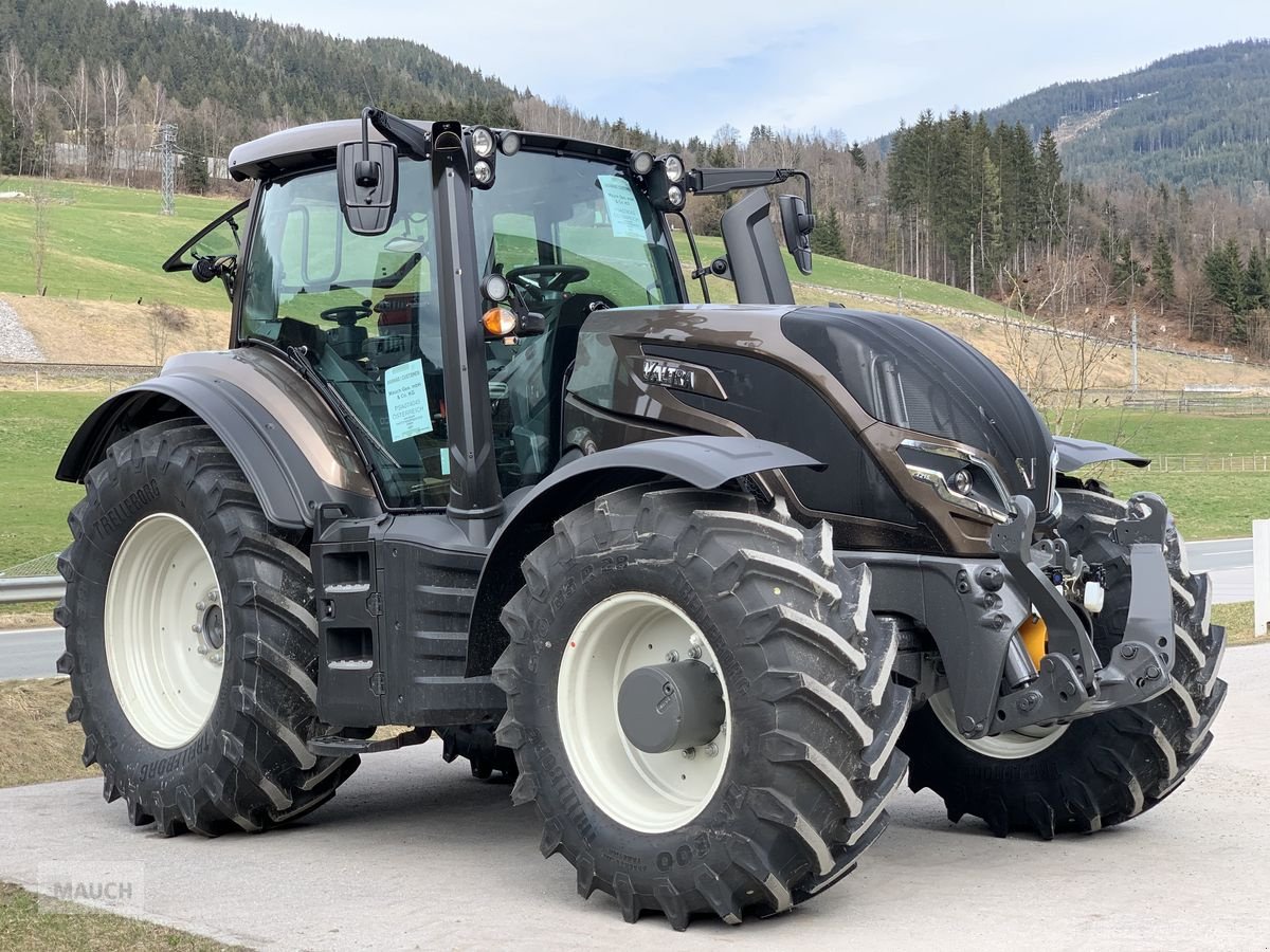 Traktor typu Valtra T215 Direct, Neumaschine v Eben (Obrázek 3)