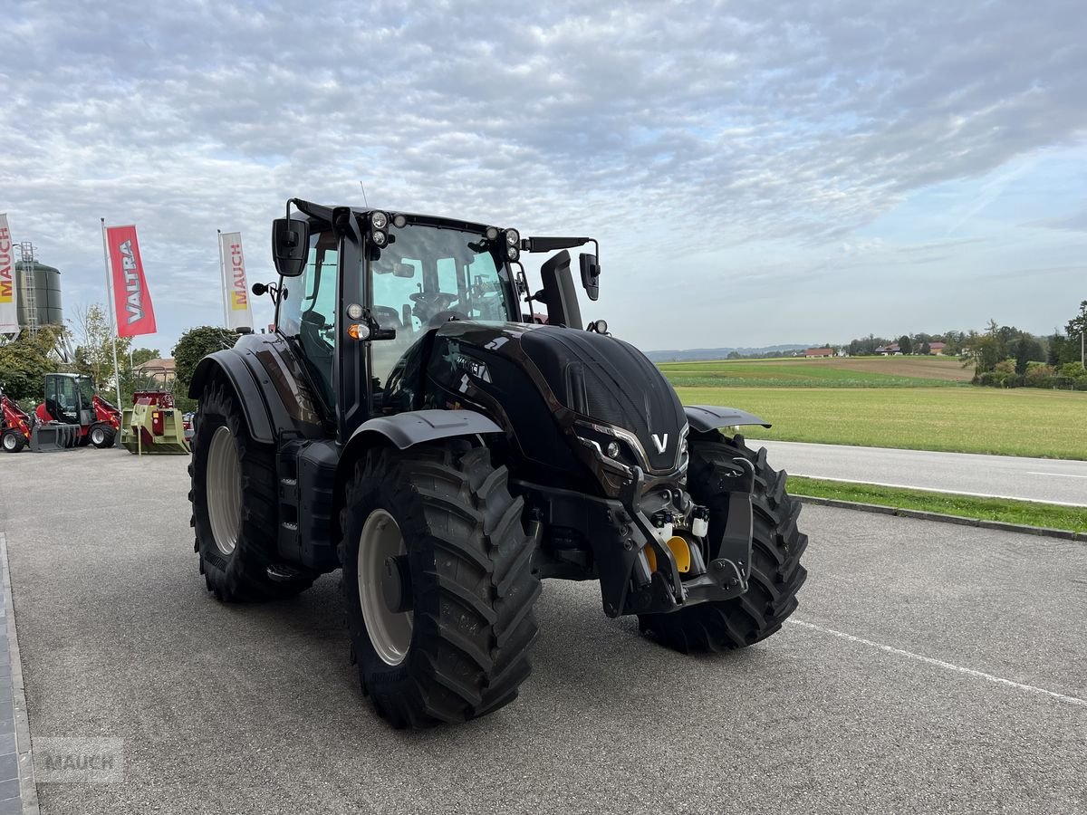 Traktor типа Valtra T215 Direct, Neumaschine в Burgkirchen (Фотография 2)