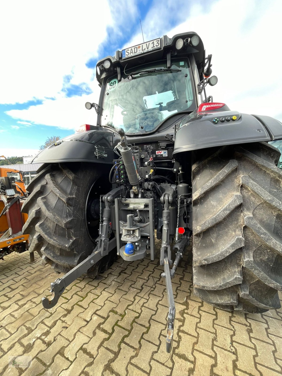 Traktor typu Valtra T215, Neumaschine v Bad Kötzting (Obrázok 4)