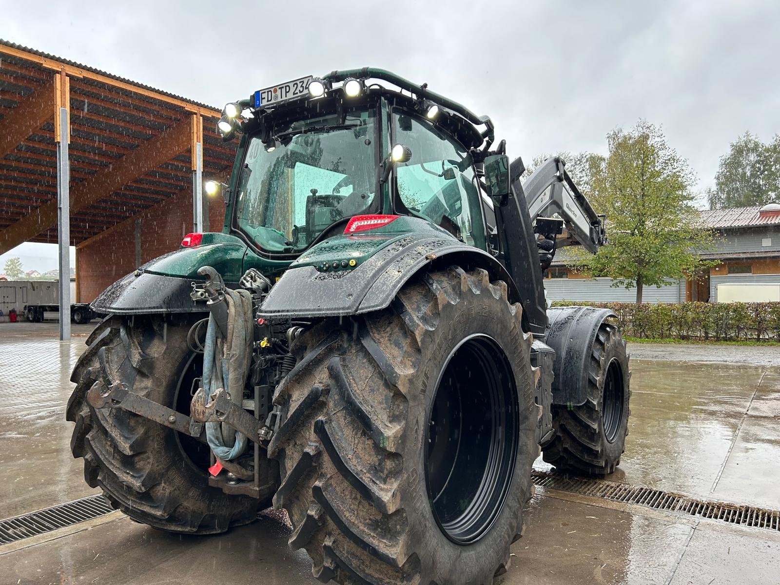 Traktor typu Valtra T234 Direct Forst, Gebrauchtmaschine w Petersberg (Zdjęcie 3)