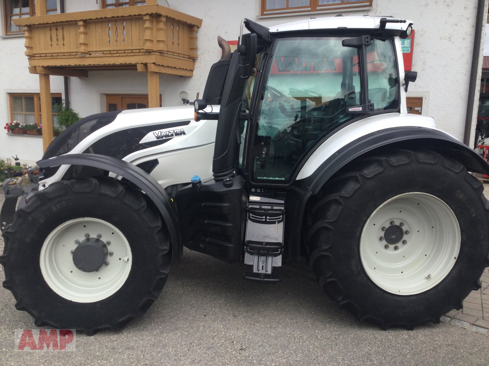 Traktor van het type Valtra T234 V Versu, Gebrauchtmaschine in Teising (Foto 5)