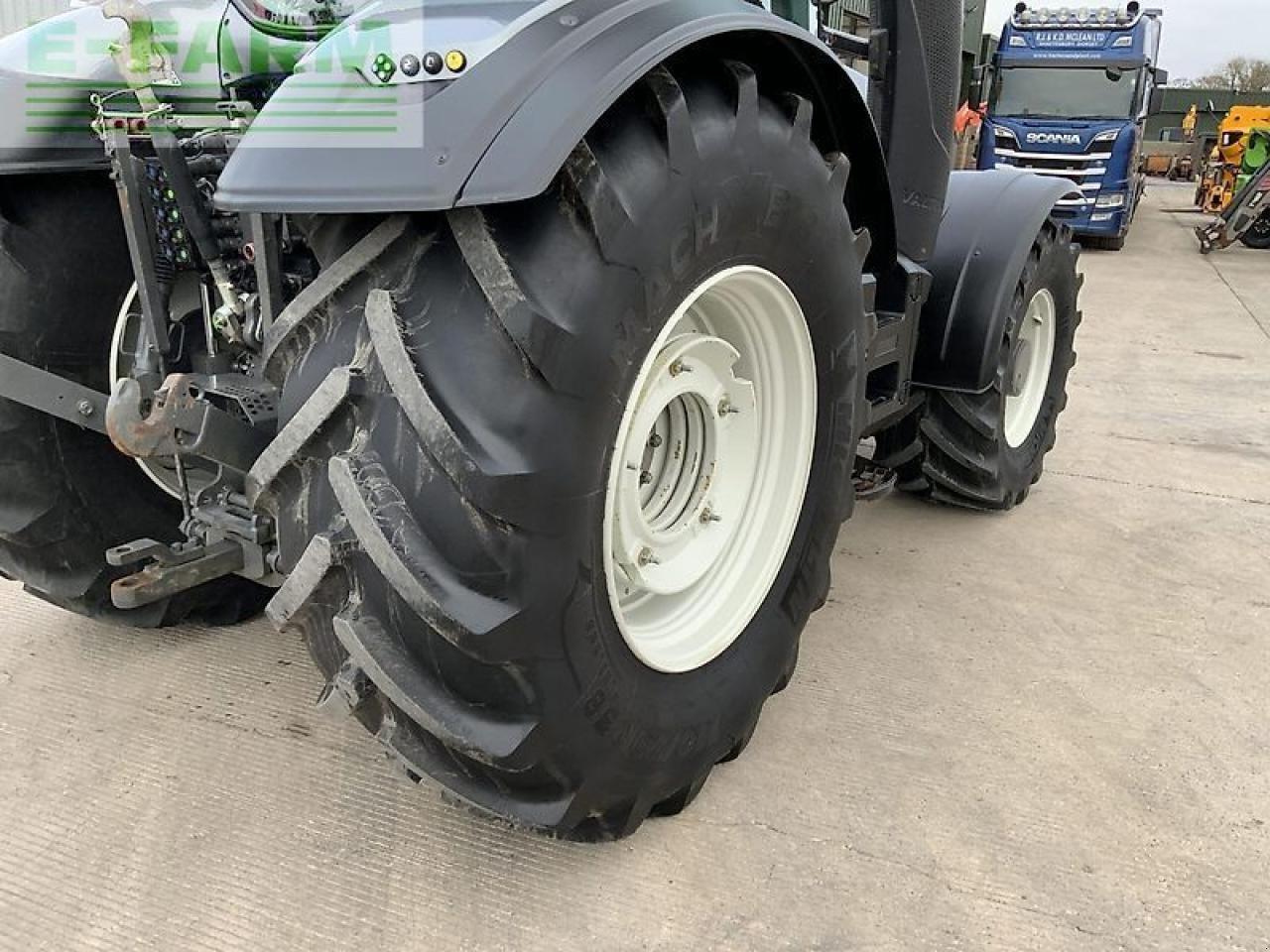 Traktor от тип Valtra t234 versu tractor (st21722) Versu, Gebrauchtmaschine в SHAFTESBURY (Снимка 9)