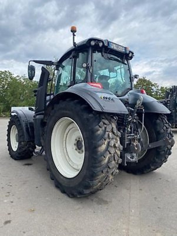 Traktor of the type Valtra T234 VERSU, Gebrauchtmaschine in Sainte-Croix-en-Plaine (Picture 4)