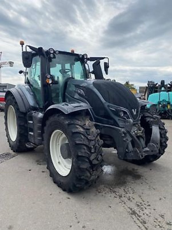 Traktor du type Valtra T234 VERSU, Gebrauchtmaschine en Sainte-Croix-en-Plaine (Photo 2)