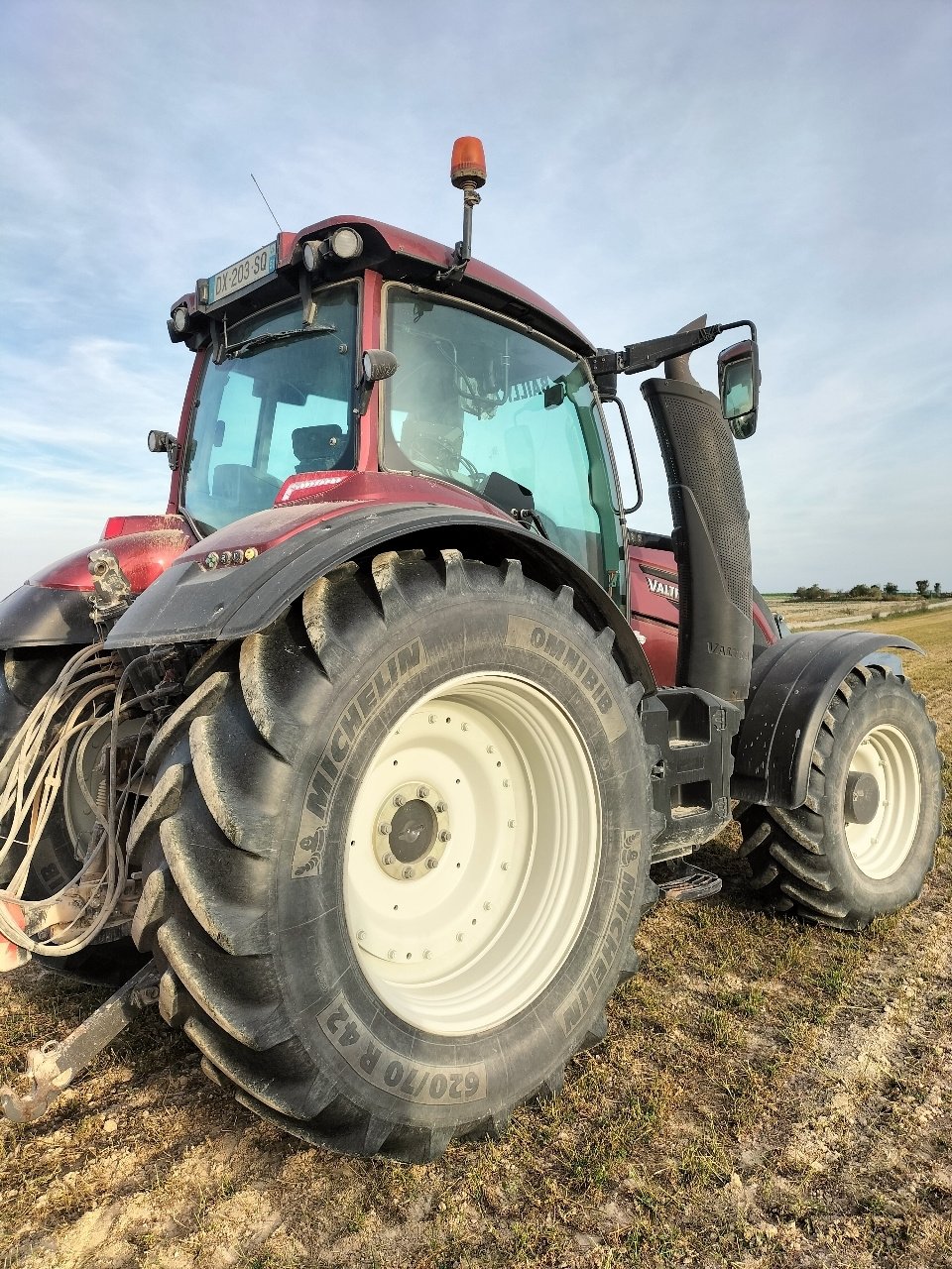 Traktor typu Valtra T234, Gebrauchtmaschine w Marolles (Zdjęcie 3)