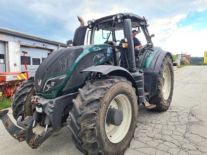 Traktor типа Valtra T234, Gebrauchtmaschine в Fürstenstein