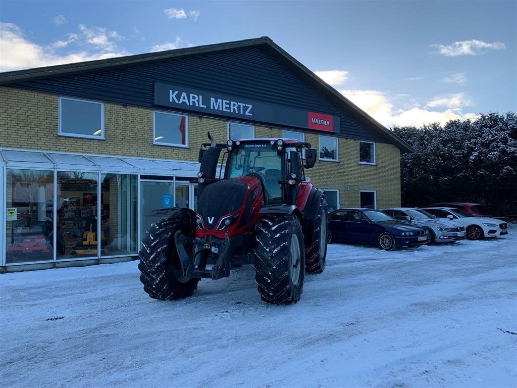 Traktor του τύπου Valtra T234V lavt timetal, Dansk fra ny ( Uden luft  ), Gebrauchtmaschine σε Sakskøbing (Φωτογραφία 1)