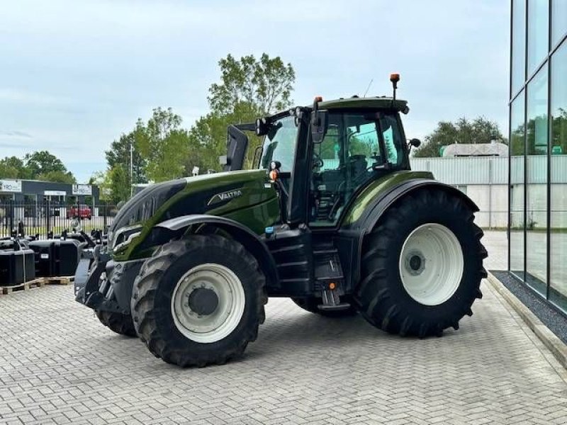 Traktor des Typs Valtra T235 Direct Smart Touch Twintrac!, Gebrauchtmaschine in Marknesse (Bild 3)