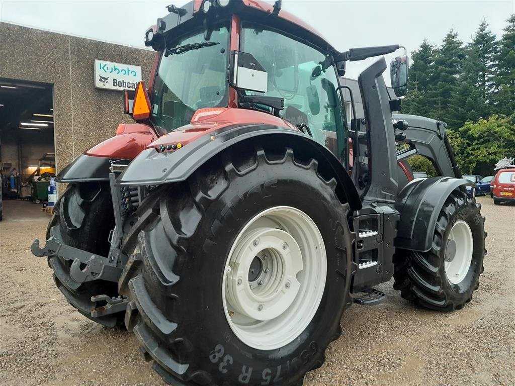 Traktor van het type Valtra T235 Direct, Gebrauchtmaschine in Gudbjerg (Foto 4)