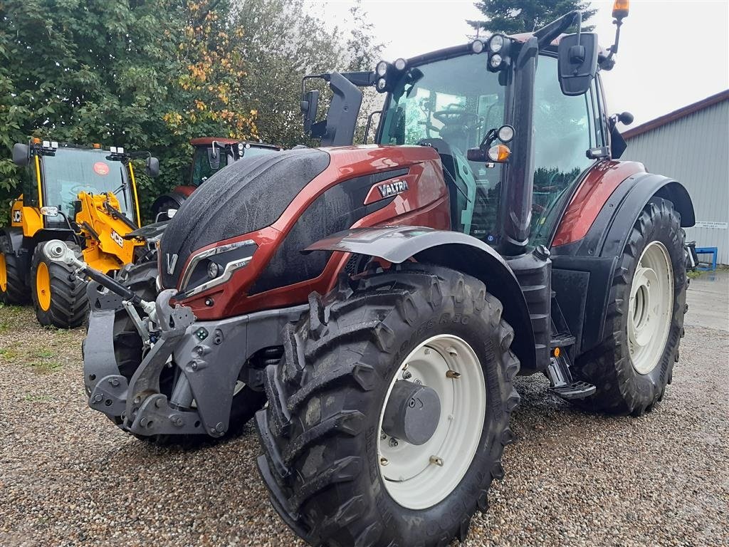 Traktor tip Valtra T235 Versu, Gebrauchtmaschine in Gudbjerg (Poză 1)