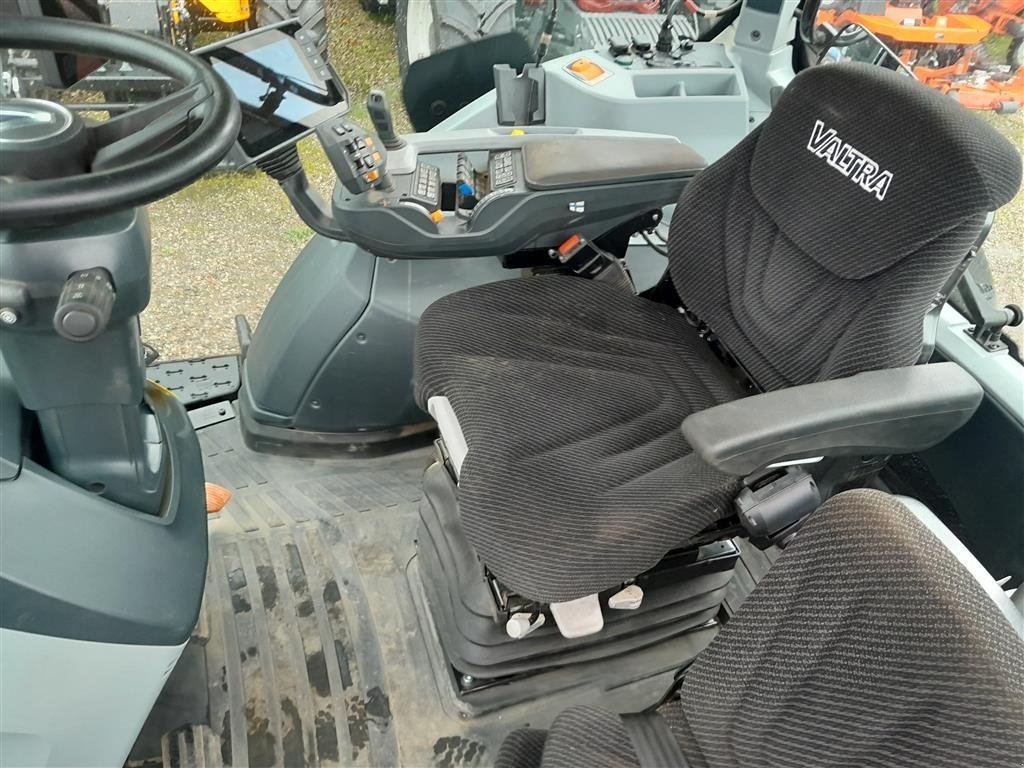 Traktor tip Valtra T235 Versu, Gebrauchtmaschine in Gudbjerg (Poză 7)