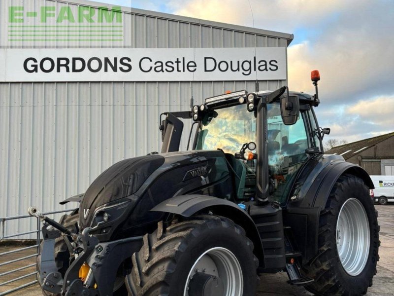 Traktor tip Valtra T254 VERSU Versu, Gebrauchtmaschine in CASTLE DOUGLAS