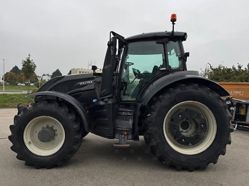 Traktor van het type Valtra T254 VERSU, Gebrauchtmaschine in Sainte-Croix-en-Plaine (Foto 4)