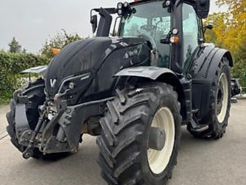 Traktor des Typs Valtra T254 VERSU, Gebrauchtmaschine in Sainte-Croix-en-Plaine