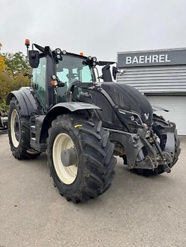 Traktor типа Valtra T254 VERSU, Gebrauchtmaschine в Sainte-Croix-en-Plaine (Фотография 2)