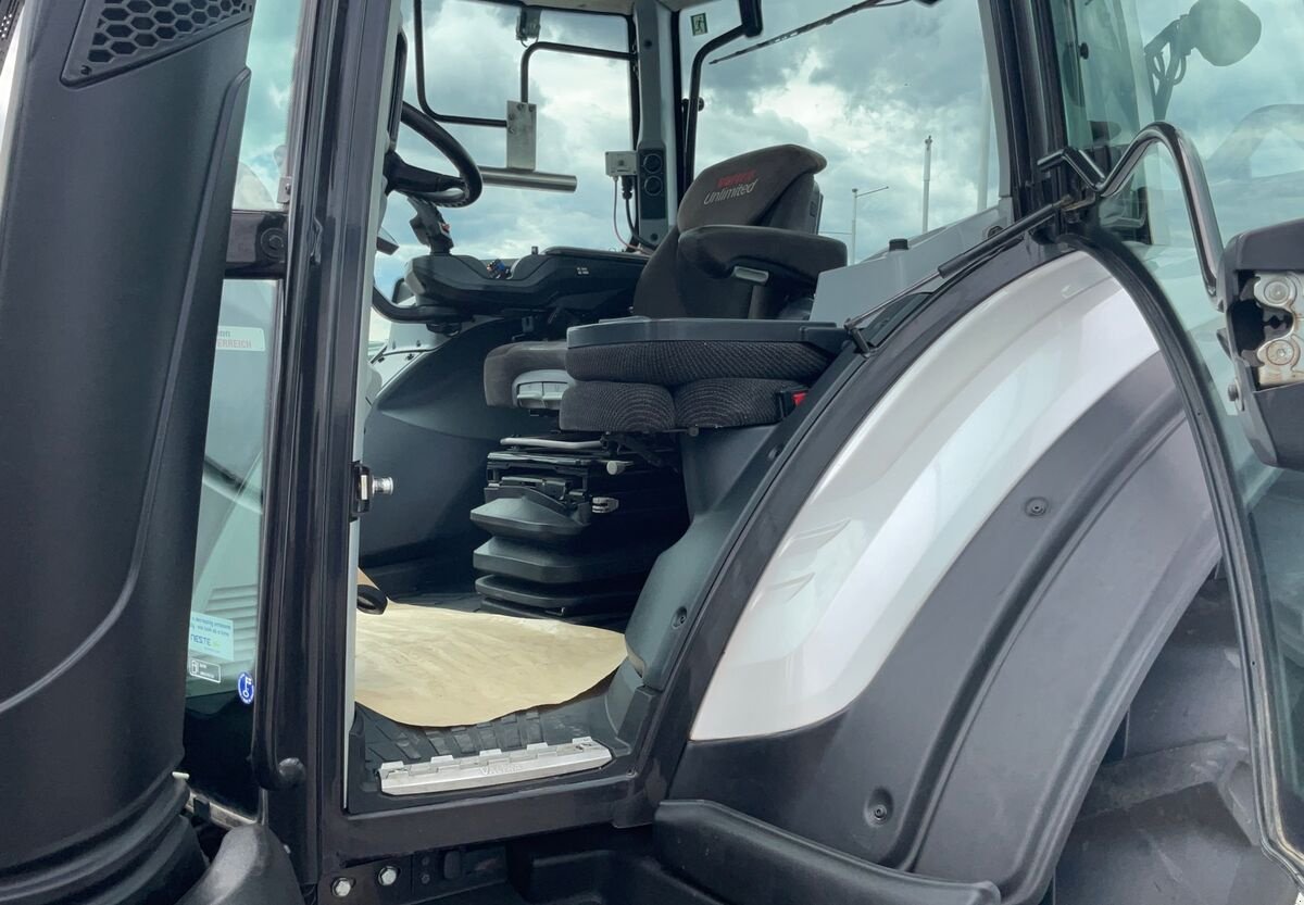 Traktor tip Valtra T254 Versu, Gebrauchtmaschine in Zwettl (Poză 7)