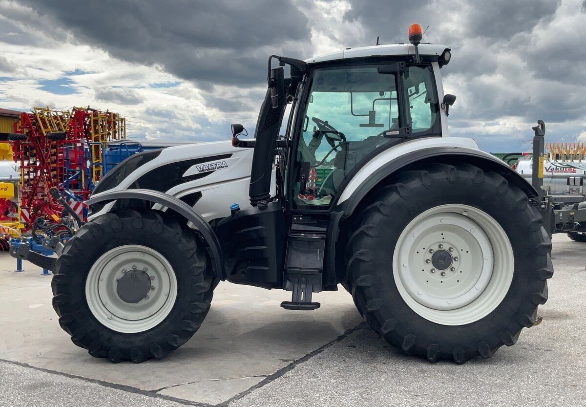 Traktor typu Valtra T254 Versu, Gebrauchtmaschine w Zwettl (Zdjęcie 11)