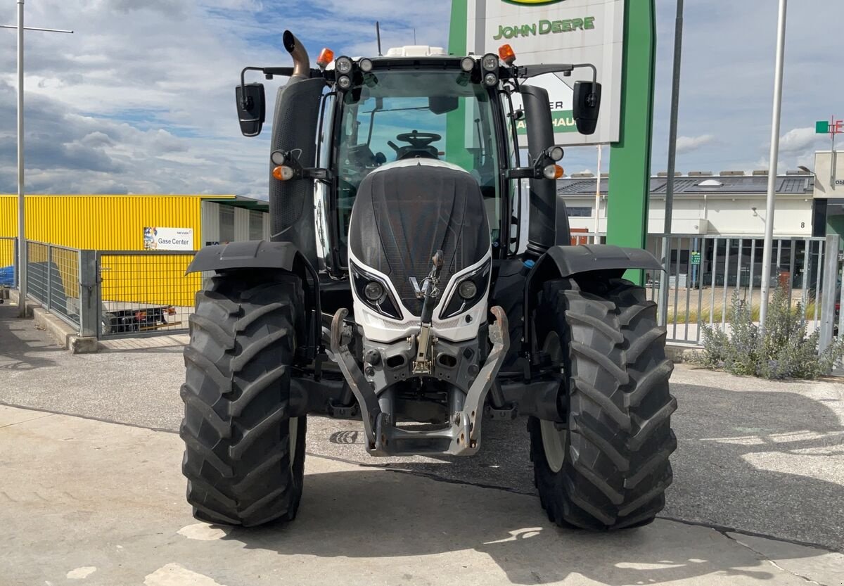 Traktor typu Valtra T254 Versu, Gebrauchtmaschine w Zwettl (Zdjęcie 8)