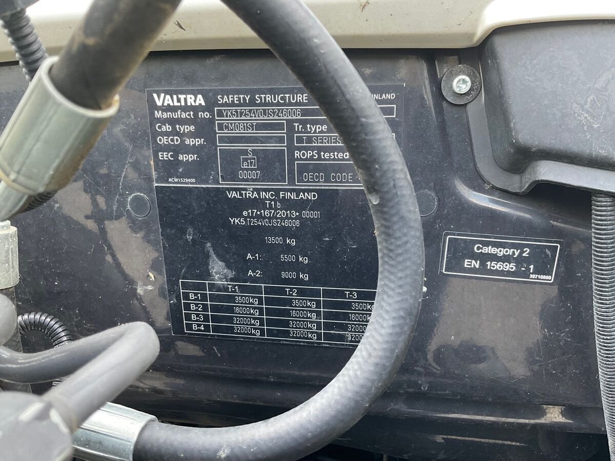 Traktor typu Valtra T254 Versu, Gebrauchtmaschine w Zwettl (Zdjęcie 21)