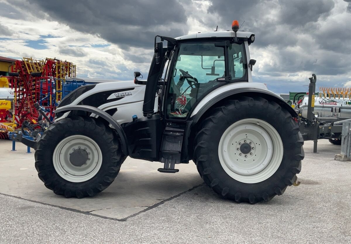 Traktor des Typs Valtra T254 Versu, Gebrauchtmaschine in Zwettl (Bild 17)