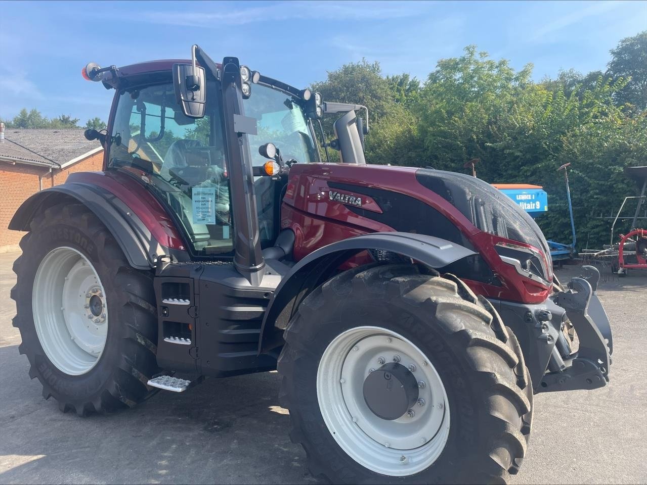 Traktor типа Valtra T255V 2A1, Gebrauchtmaschine в Skanderborg (Фотография 6)