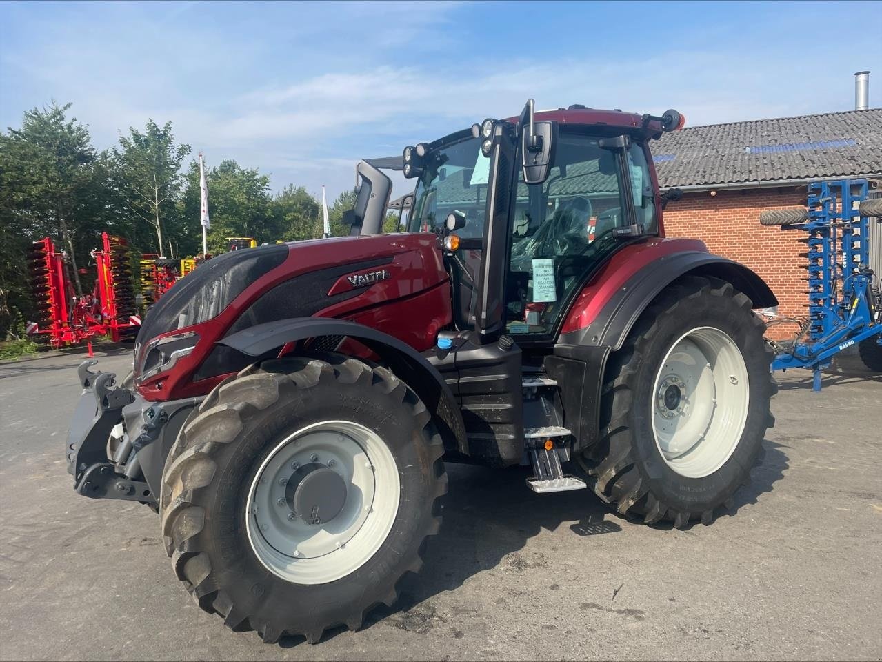 Traktor του τύπου Valtra T255V 2A1, Gebrauchtmaschine σε Skanderborg (Φωτογραφία 1)