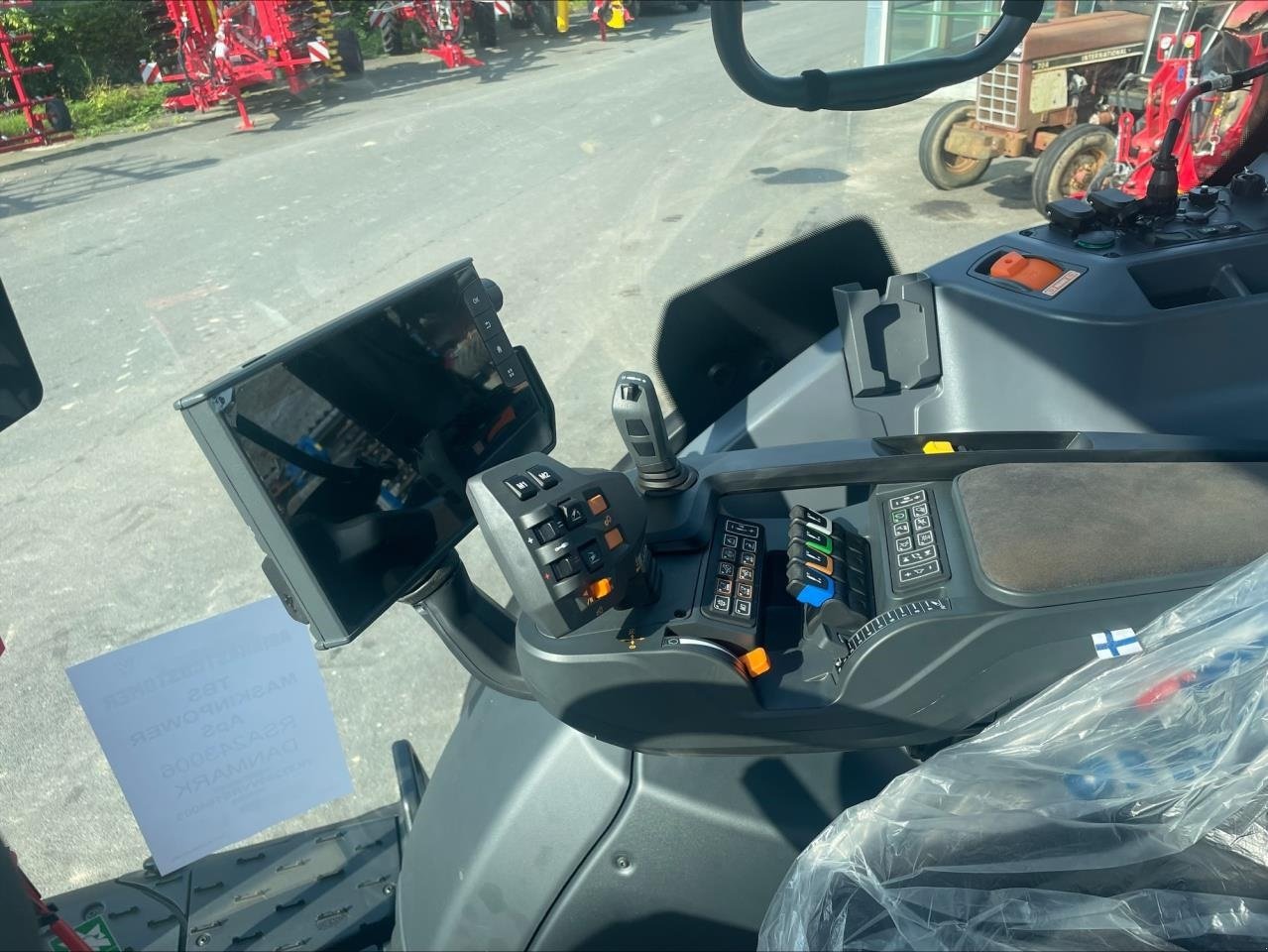 Traktor tipa Valtra T255V 2A1, Gebrauchtmaschine u Skanderborg (Slika 5)