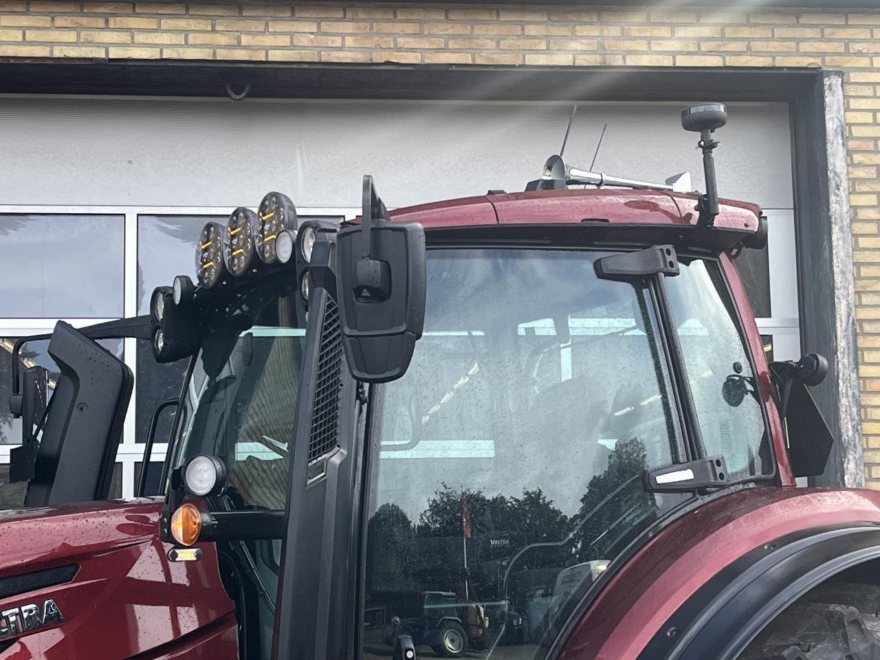 Traktor van het type Valtra T255V 2A1, Gebrauchtmaschine in Egtved (Foto 5)