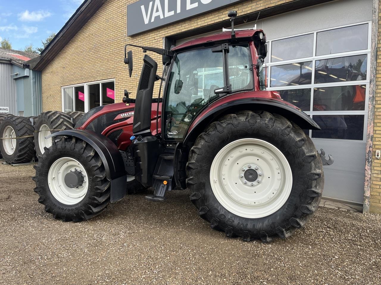 Traktor za tip Valtra T255V 2A1, Gebrauchtmaschine u Egtved (Slika 7)