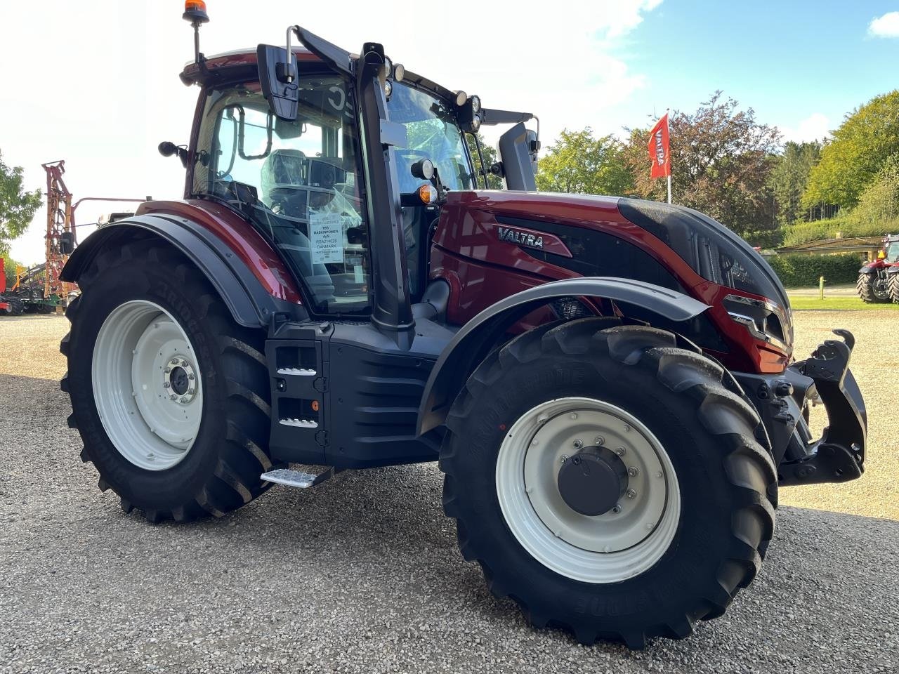 Traktor des Typs Valtra T255V 2A1, Gebrauchtmaschine in Egtved (Bild 8)