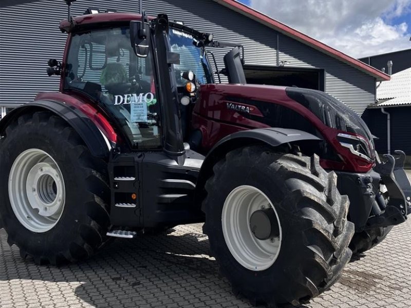 Traktor tip Valtra T255V --- DEMO - RING FOR AFTALE ---, Gebrauchtmaschine in Høng (Poză 1)