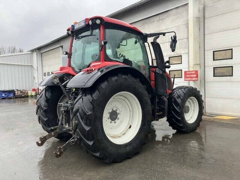 Traktor типа Valtra TRACTEUR N 154 E, Gebrauchtmaschine в Feurs (Фотография 3)